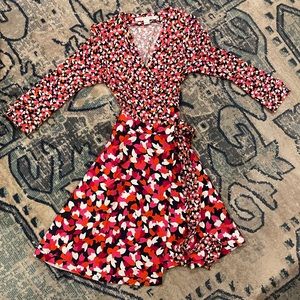 Diane Von Furstenberg Amelia wrap dress Size 4